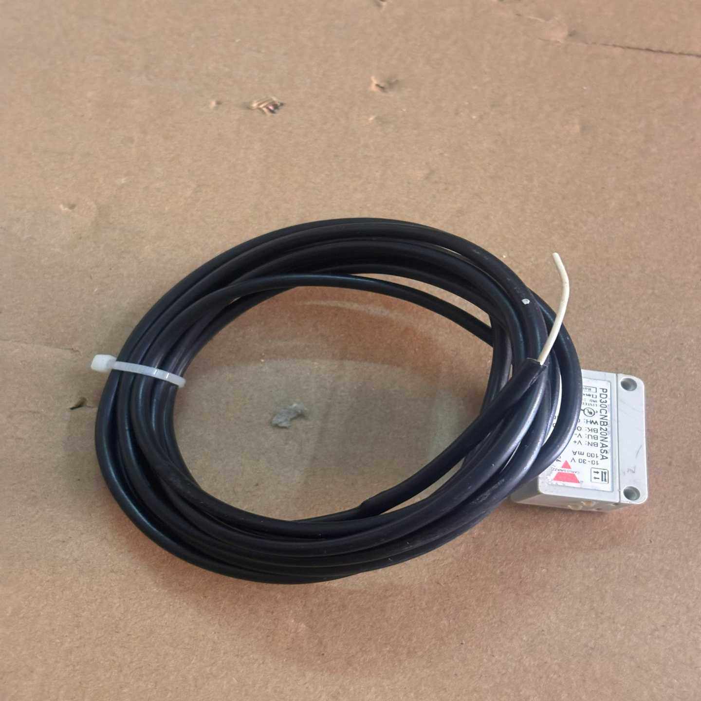 瑞士佳乐PD30CNB20NASA光电开关成色如图，实物--议价商品 - 图1