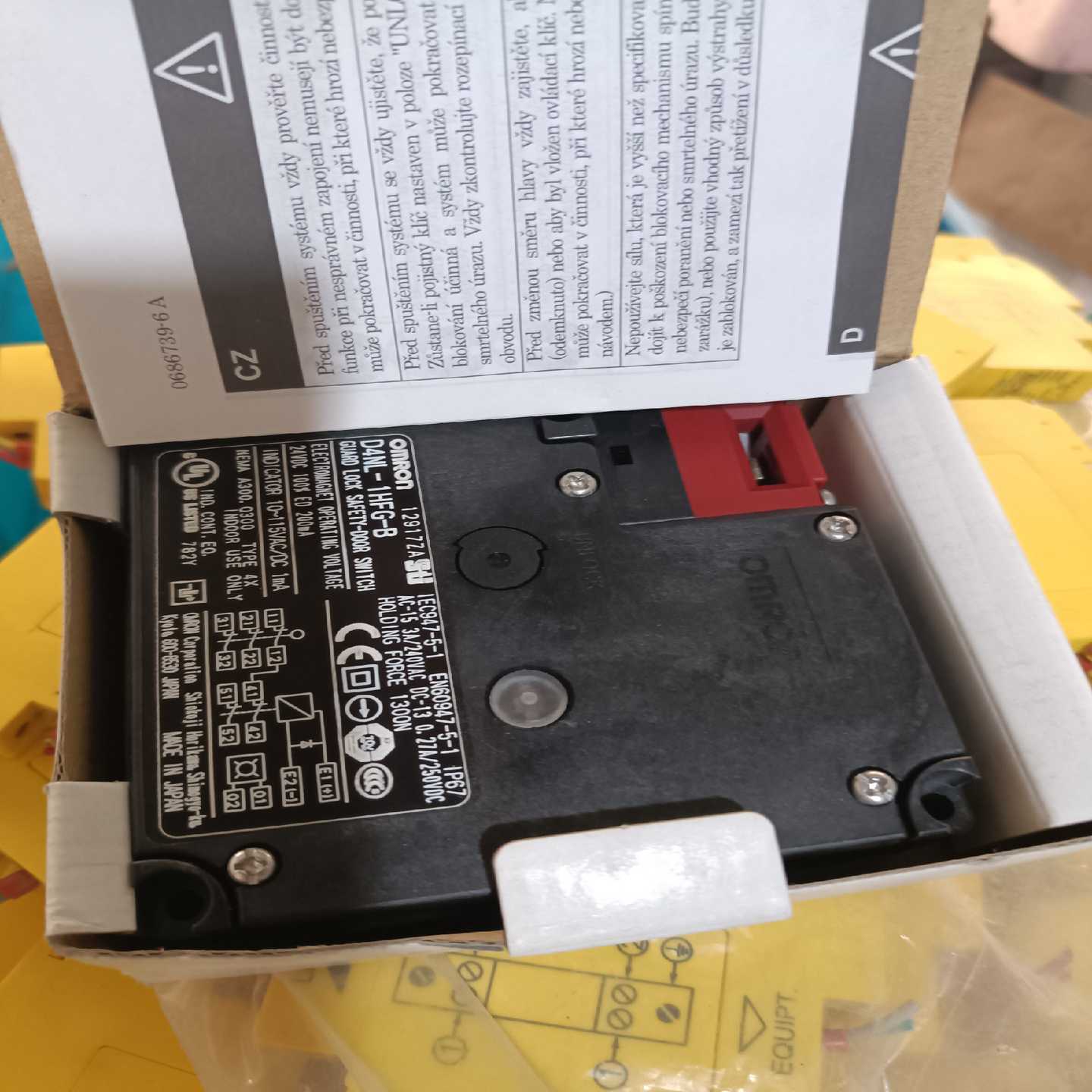 Omron/欧姆龙全新原装安全门开关D4NL-1HFG-B - 图0