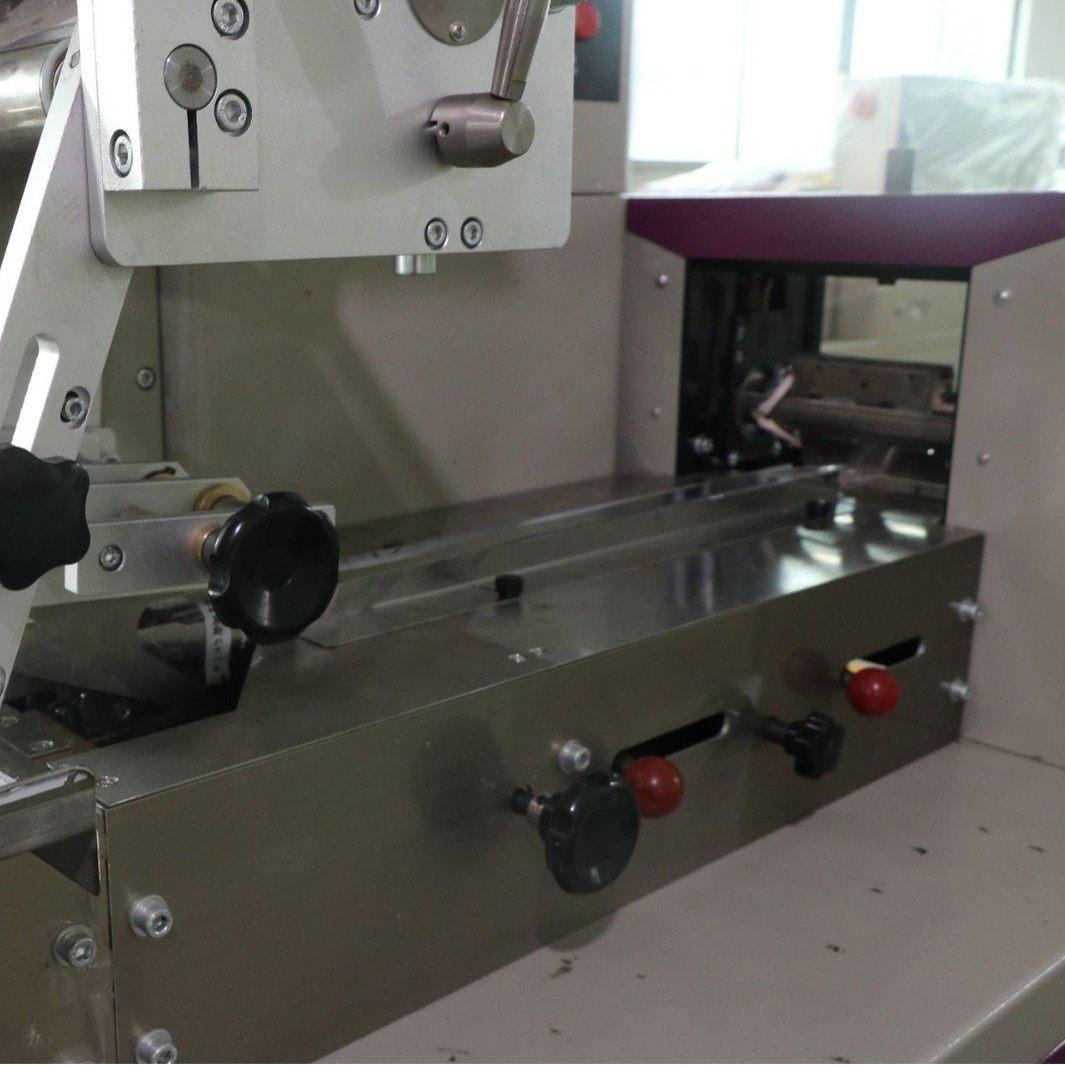 全自动枕式海鲜包装机 黄花鱼装袋机 高速卧式食品包装机厂家直供,淘宝优惠券,粉丝福利购,淘宝优惠卷