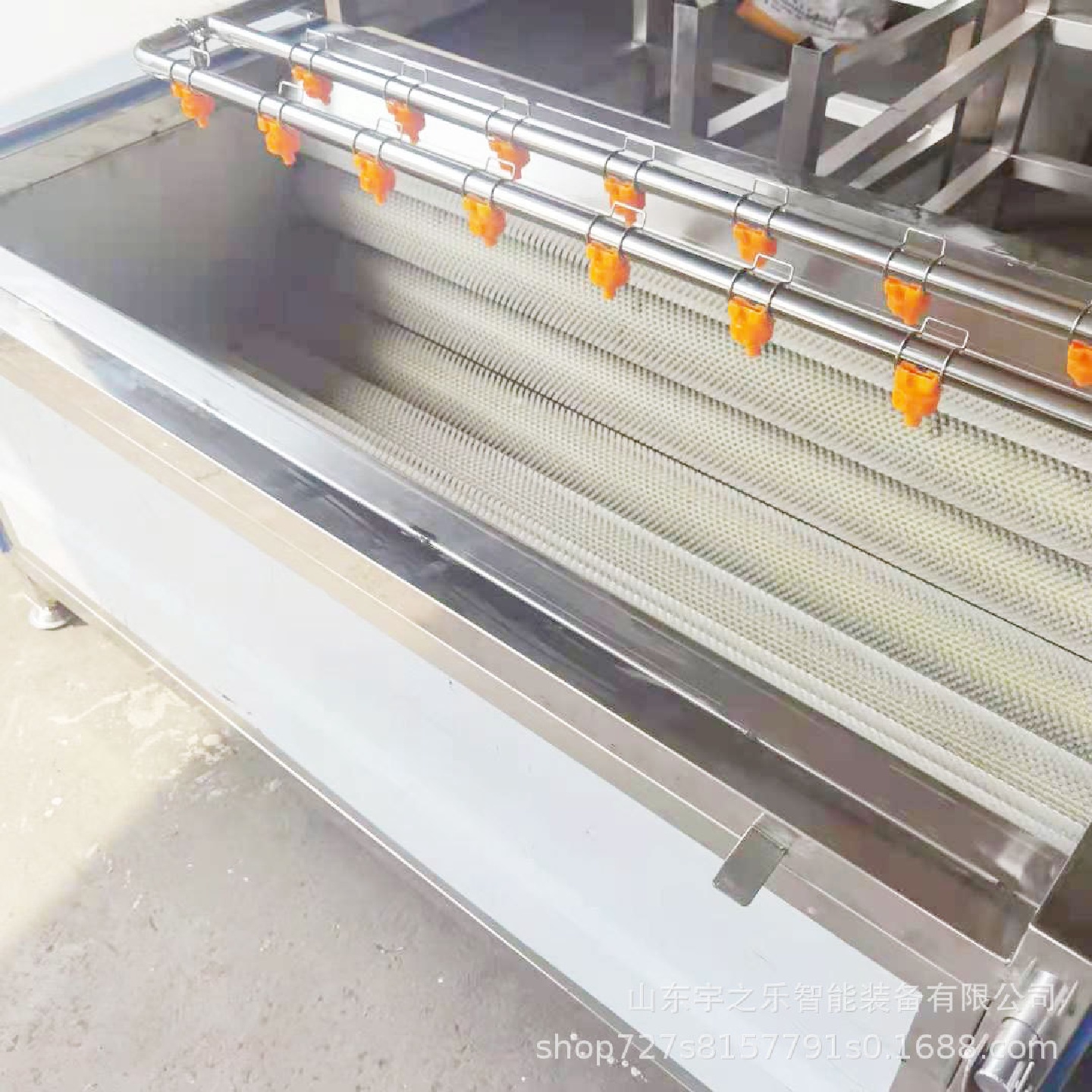 Wool roller cleaning machine Lotus root potato peeling and cleaning equipment Root vegetable processing wool roller cleaning machine