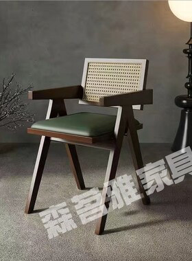 高品质真藤编扶手椅藤编椅子家用民宿藤椅简约北欧实木昌迪加尔椅