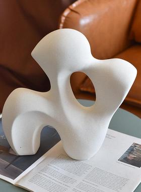 北欧关白色抽象瓷艺术摆雕塑意件式极简NET法陶式现代高级台面玄
