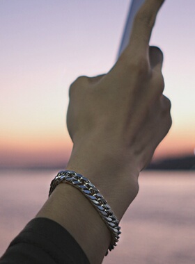 钛钢不掉色古巴链手链男士嘻哈女生手镯冷淡风简约潮酷情侣手饰夏