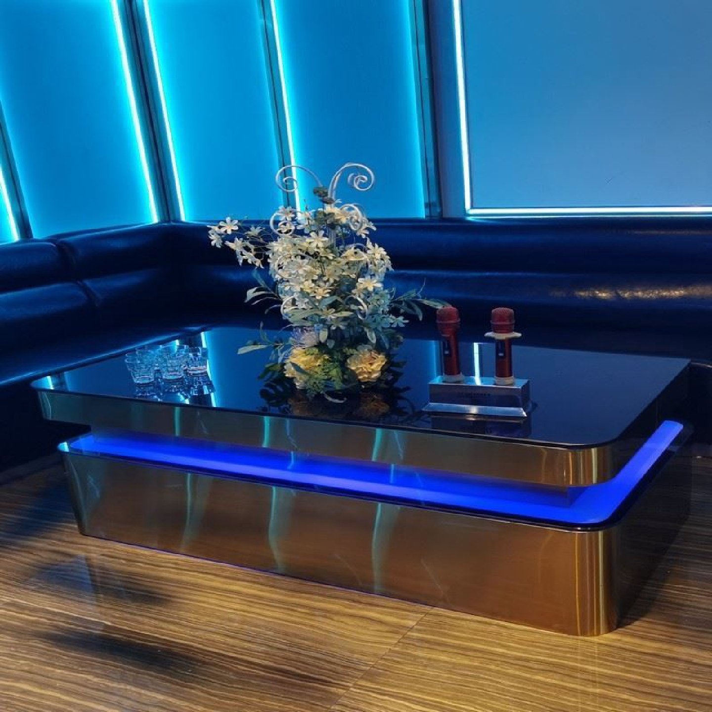 小户型不锈钢边几现代简约金属沙发角几设计师阳台客厅茶几圆定制,淘宝优惠券,粉丝福利购,淘宝优惠卷