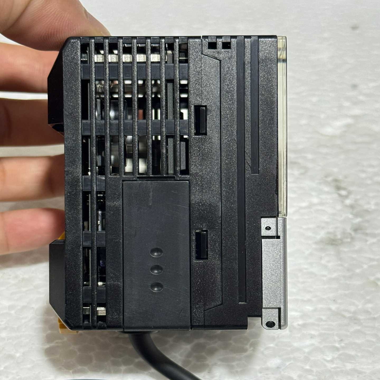 询价欧姆龙智能传感器控制器，型号：ZS-MDC11-02，日本原 - 图2