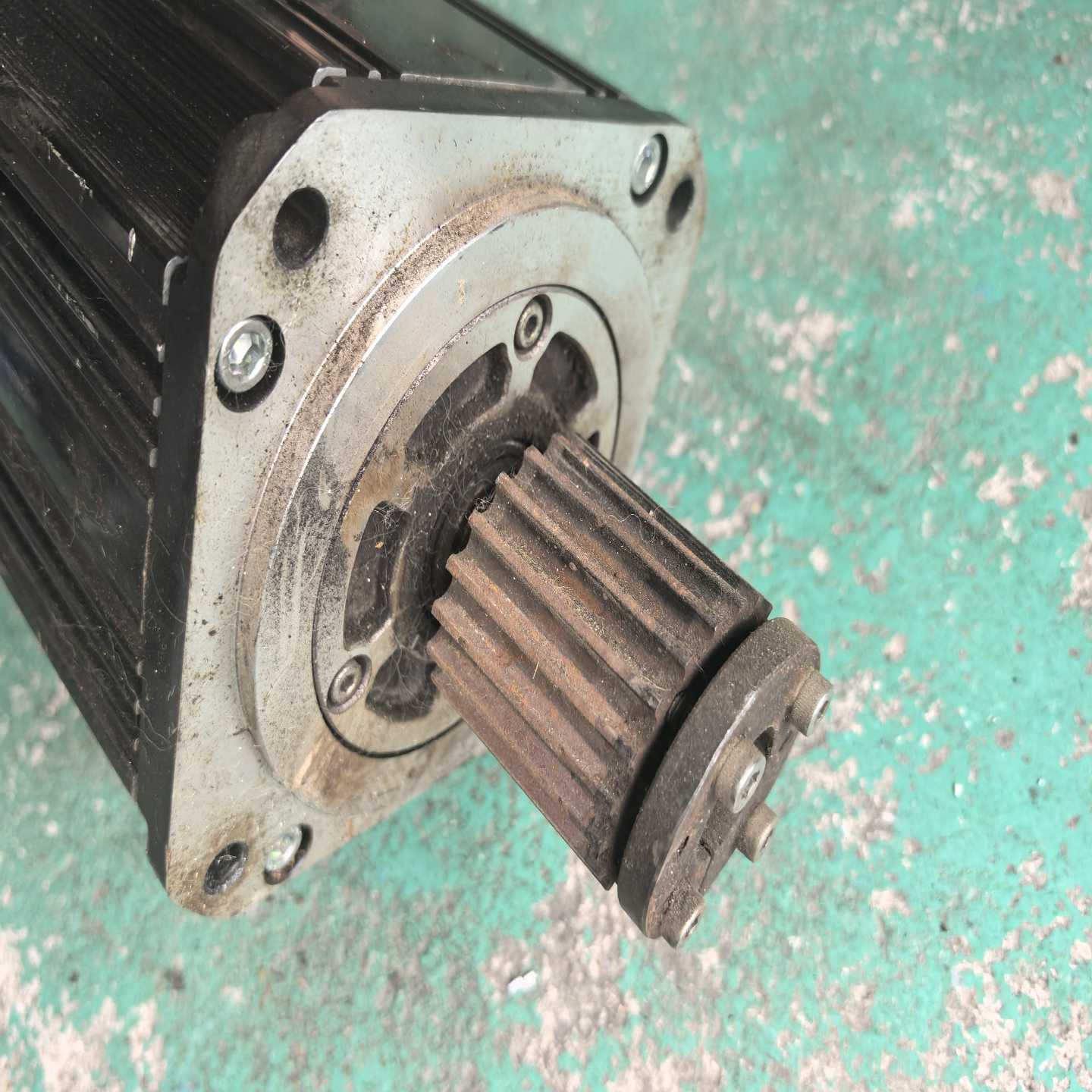 富士伺服电机GYG202C5-RG2 2000W 原一议价商品 - 图2