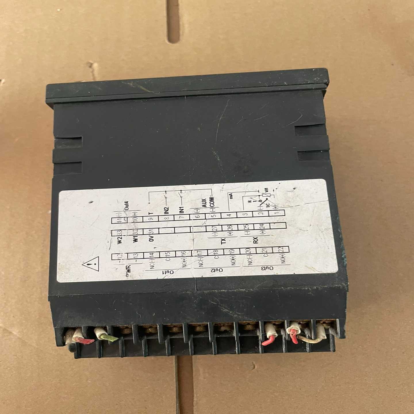 意大利GEFRAN杰弗伦控制器1600-RRRR10-000--议价商品 - 图0