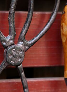 复古铸铁铁艺挂壁装饰壁炉工具套装木柄扫帚铲子夹子花园家居摆件