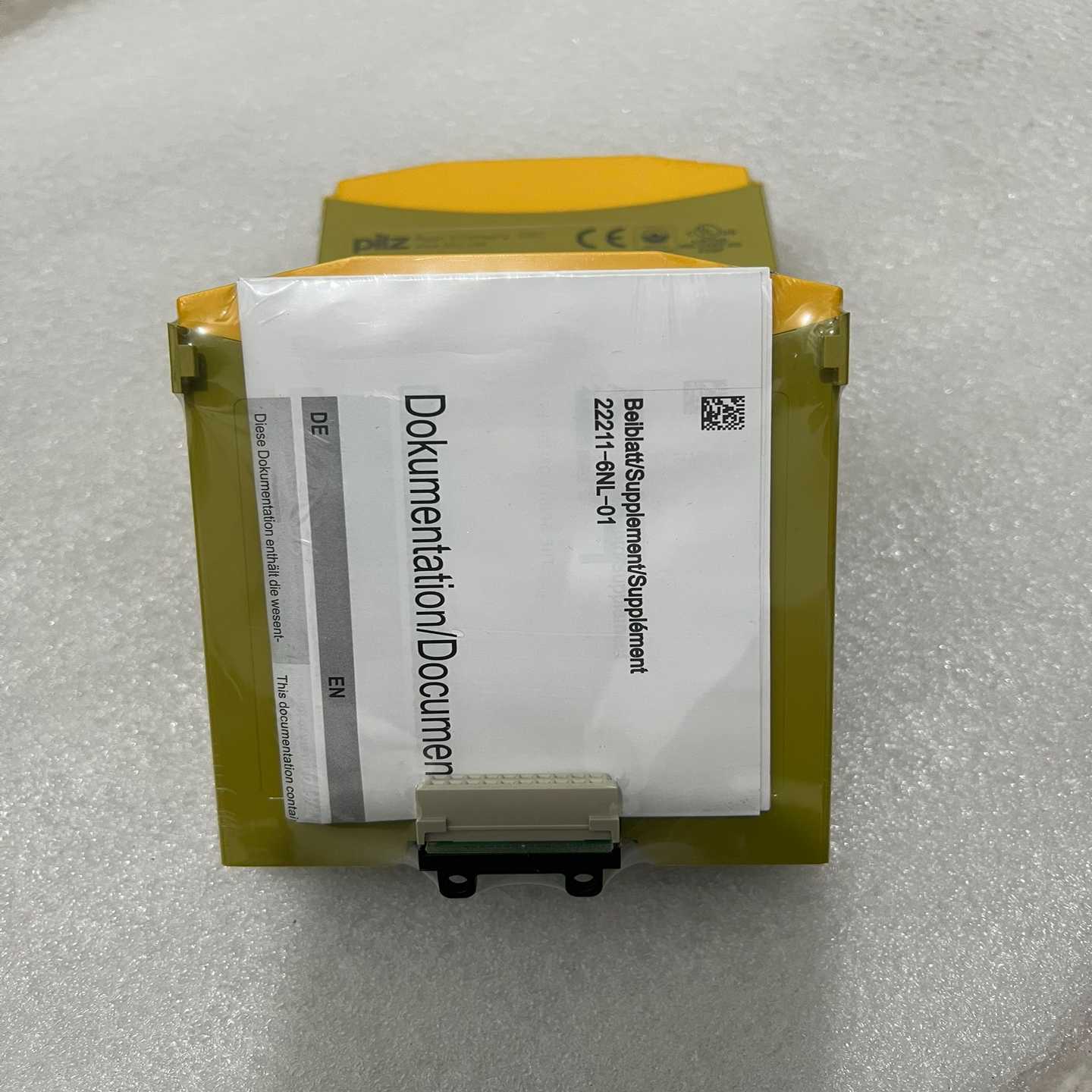 皮尔兹安全继电器PNOZmo4p773536德国原装正 - 图1