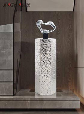 极简艺术展示站模型房店不锈钢六角形基座桌雕塑地板基座装饰品