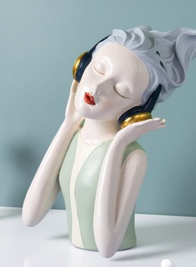 创意戴耳机女孩摆件客厅电视柜茶几摆设收纳托盘新人结婚礼物轻奢