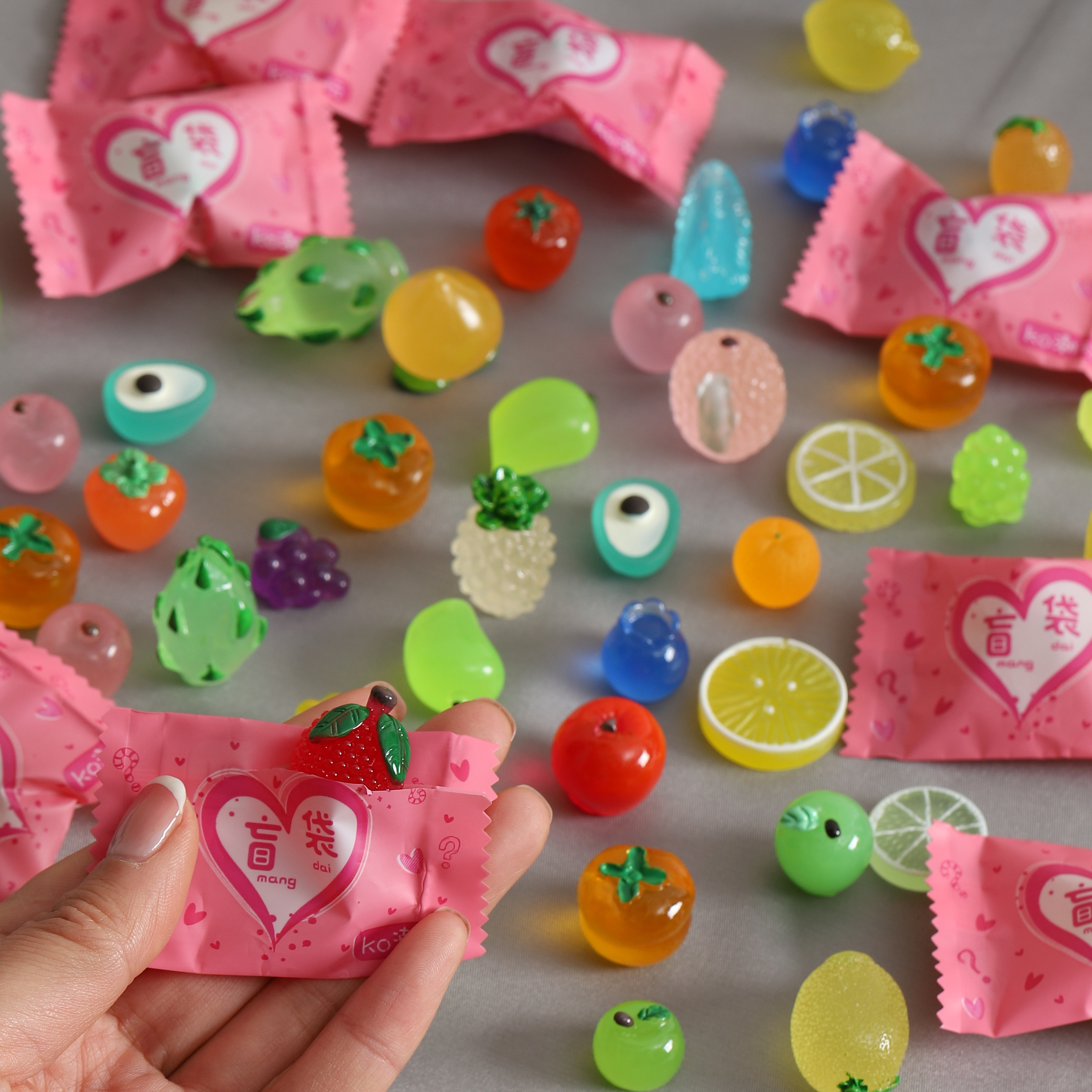 夜光立体卡通盲袋微缩水果模型发亮儿童玩具摆件小礼物盲盒发光,淘宝优惠券,粉丝福利购,淘宝优惠卷