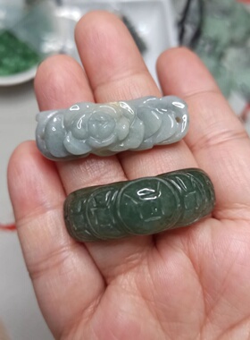 天然翡翠手排雕刻件花花