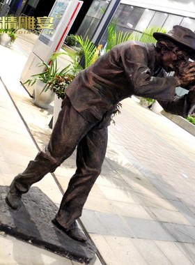 城市园林拍照摄影铜雕玻璃钢仿铜人物雕塑制作户外大型铸铜雕像