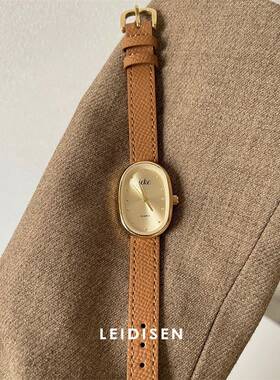样板房衣帽间装饰品摆件女士电子时尚皮质钢带仿真手表模型新款