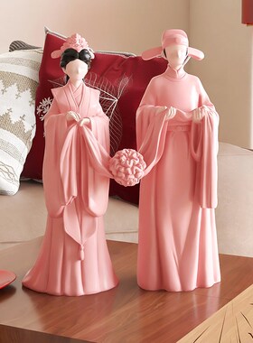 情侣摆件订婚结婚送闺蜜新婚礼物送新娘新人朋友婚礼高级装饰品