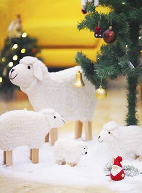 进口羊毛绒毛毡白扁羊大号桌面摆件客厅家居创意礼物商场橱窗装饰