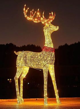 圣诞节大型发光麋鹿驯鹿