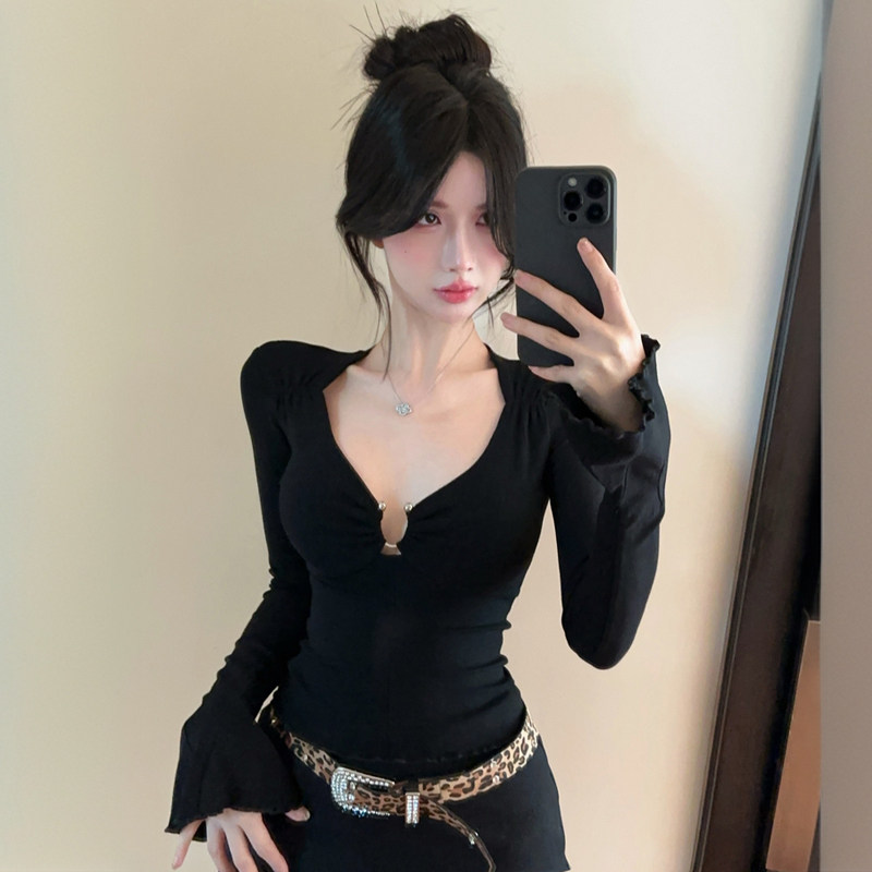 纯欲辣妹性感低胸v领鱼骨上衣女春季新款喇叭袖打底衫长袖内搭T恤,淘宝优惠券,粉丝福利购,淘宝优惠卷