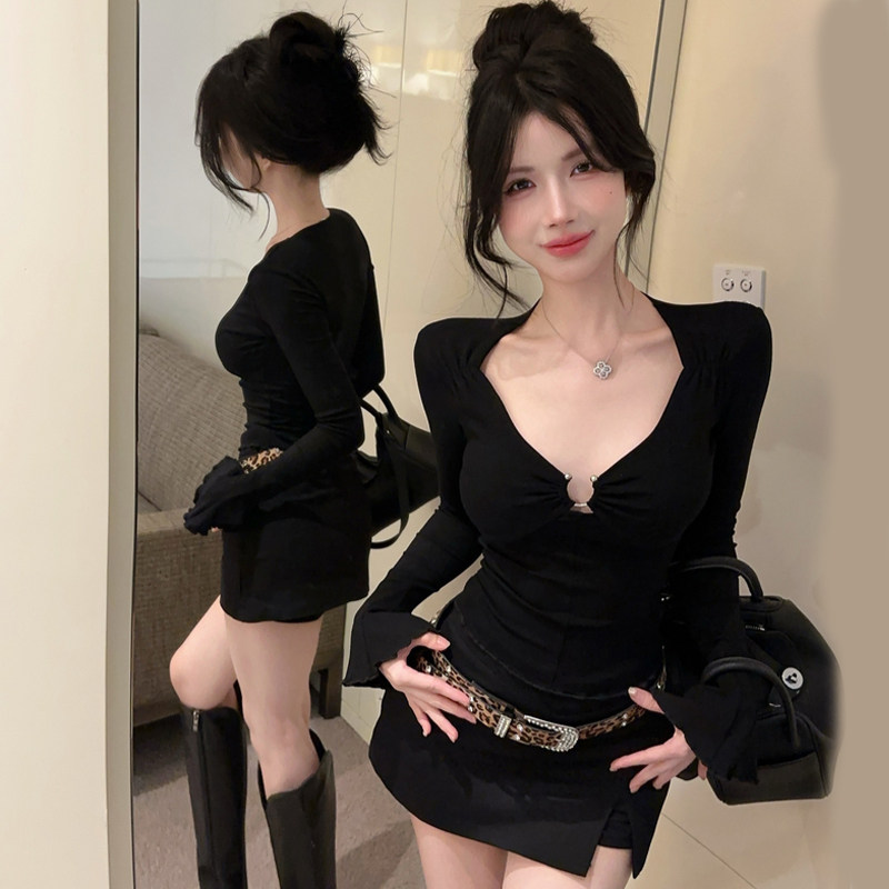 纯欲辣妹性感低胸v领鱼骨上衣女春季新款喇叭袖打底衫长袖内搭T恤,淘宝优惠券,粉丝福利购,淘宝优惠卷