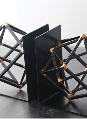 金属创意书靠装饰品办公室小摆件书桌书架几何装饰品黑色铁艺书档