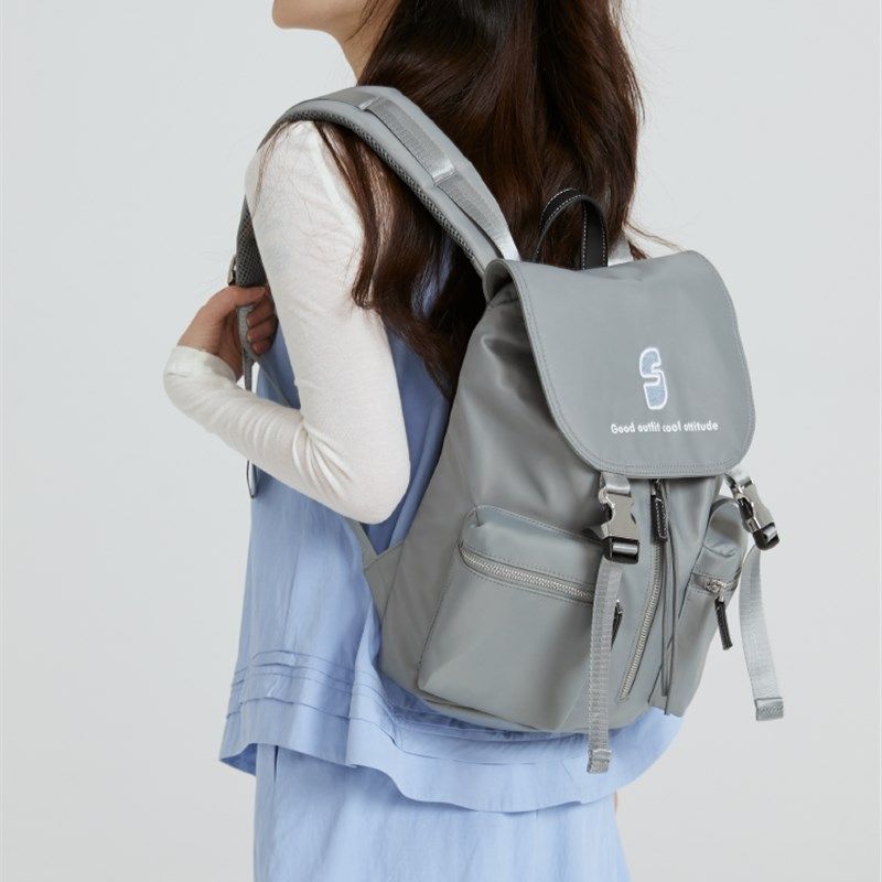 【周洁琼】双肩包女轻便户外登山旅游电脑背包休Z闲通勤书包,淘宝优惠券,粉丝福利购,淘宝优惠卷