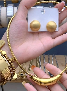 钛钢项链不掉色冷淡金属风弯管项圈时尚百搭弹簧颈链高级感锁骨链