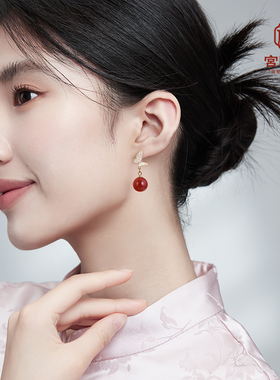 宫中礼蝶影红瑙耳环女新中式小众设计感蝴蝶耳钉2026本命年耳饰