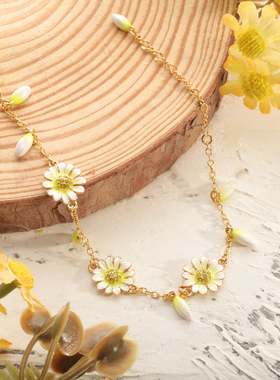 SELENICHAST原创设计雏菊手链花朵轻奢小众精致感新款女友礼物