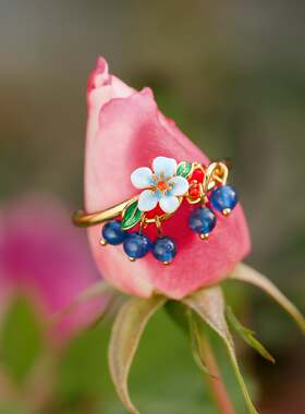 SELENICHAST蓝莓戒指花朵轻奢小众精致感指环女友情侣礼物手饰