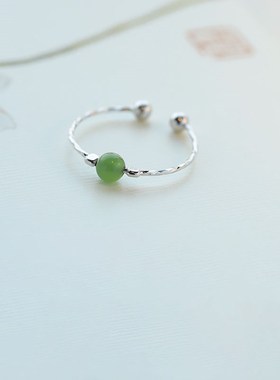 碧玉戒指女2025年新款小众设计感高级食指戒素圈开口戒可调节指环