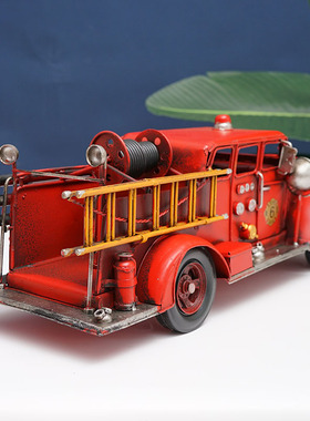 铁艺消防车模型摆件复古摆设品工业风怀旧物件网咖装饰品酒吧软装