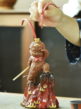 齐天大圣孙悟空鱼缸造景中式家居桌面装饰品茶桌创意紫砂茶宠