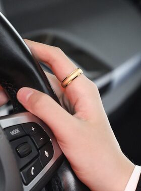 不变色金色磨砂素圈戒指男士食指环女简单单身尾戒钨金无事戒礼物