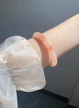 新疆天然粉色桃花酿金丝玉手镯女款冰种细圆条少女玉镯佘太翠镯子