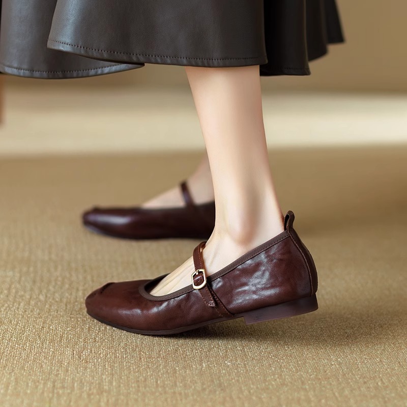 2025春夏新款法式方头一字扣带低跟单鞋女复古真皮平底玛丽珍鞋女 - 图0