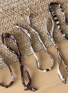 2025新款咖色腰花果丝巾项链女独特设计感围脖毛衣链简约气质配饰