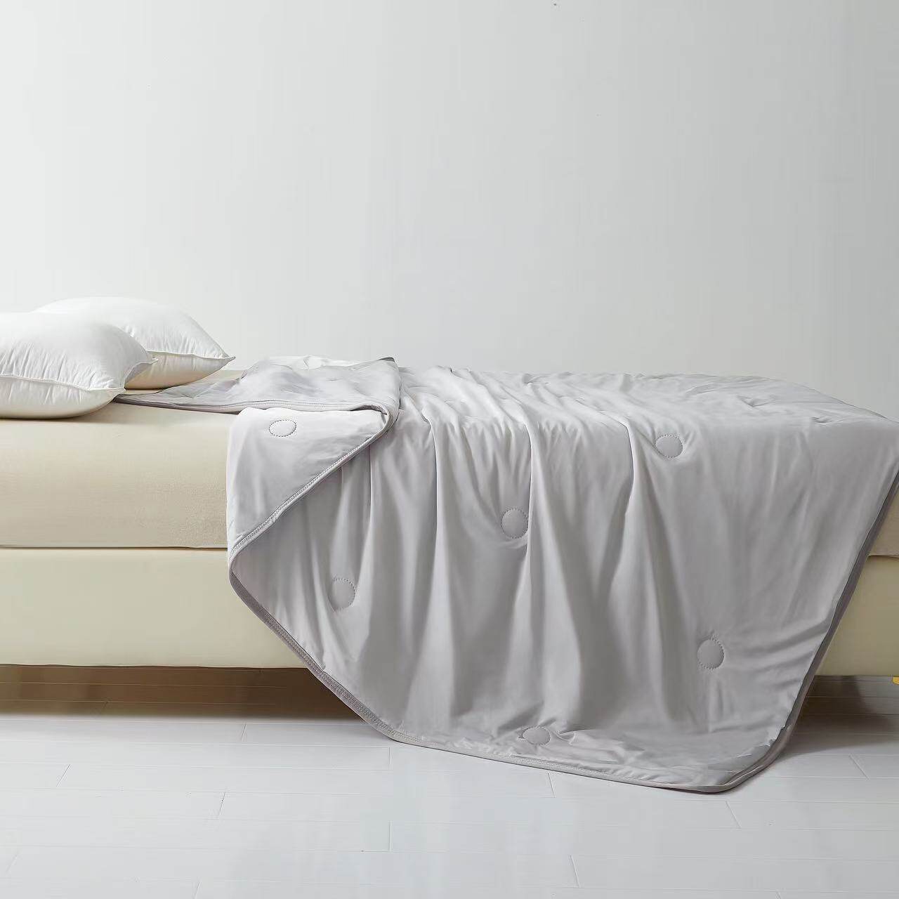 新网红爆款凉感丝冰淇淋轻奢风冰丝凉感空调被夏凉被学生被双人被