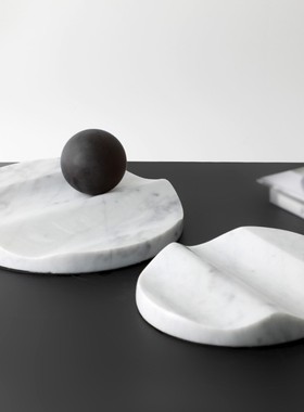 北欧圆形凹凸大理石托盘摆件样板房间茶几盘客厅波浪几何软装饰品