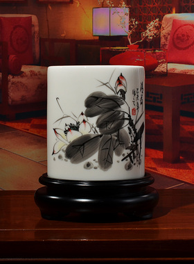 手绘陶瓷笔筒实用书房办公室摆件教师节礼物送老师纪念礼品可定制