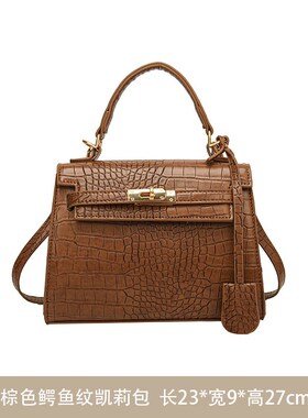 简约现代样板房女士衣帽间包包摆件衣柜展厅陈列道具方包软装饰品