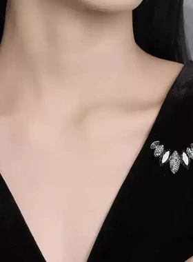 【时尚减龄】高档胸针女衣领防