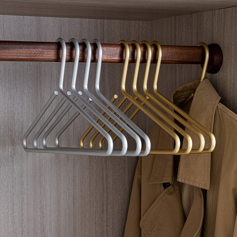 太空铝实心加粗衣架家用轻奢衣柜衣挂西装大衣衣服撑高端衣架子 - 图2