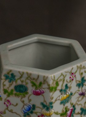 清代粉彩瓜瓞绵绵六角瓶(一对)文玩古董瓷器收藏办公室花瓶摆件