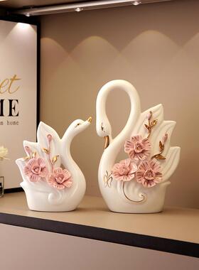 天鹅创意摆件轻奢高档高级感家居现代工艺品客厅酒柜电视柜装饰品