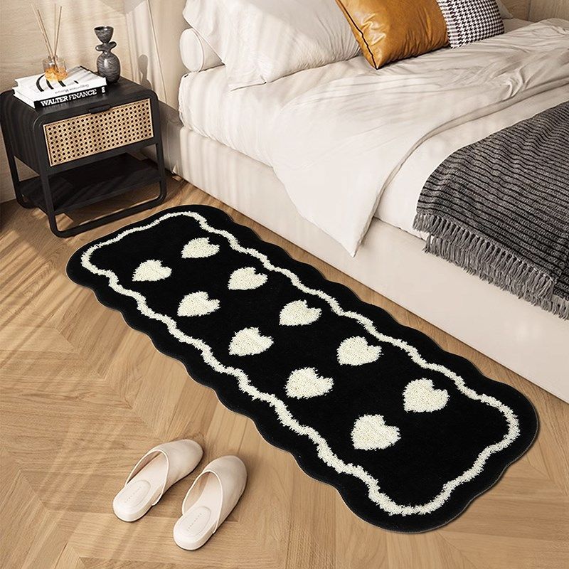 Cream style carpet bedroom bedside blanket high-end room carpet master bedroom strip iRns floor mat black and white foot mat