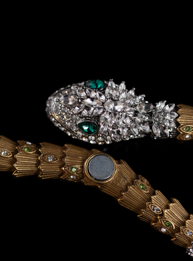 复古金高端奢华蛇形项链