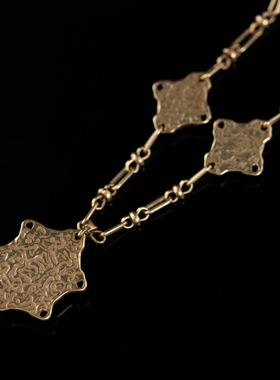 复古镀金镶嵌天然石项链