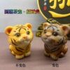 Cute tiger holds wealth, color-changing tea i pet ornaments, high-quality tea tray, high-end tea set accessories, fortune-making tea table tea