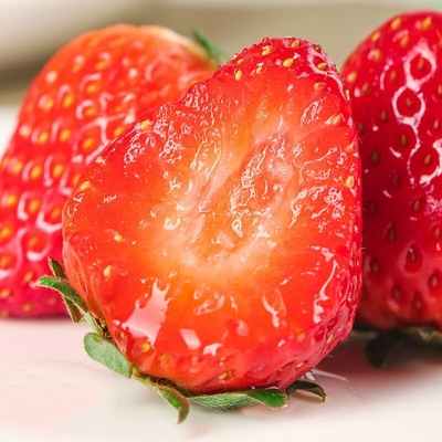 【顺丰直达】奶油草莓水果草莓新鲜水果应季冬日红颜草莓送礼